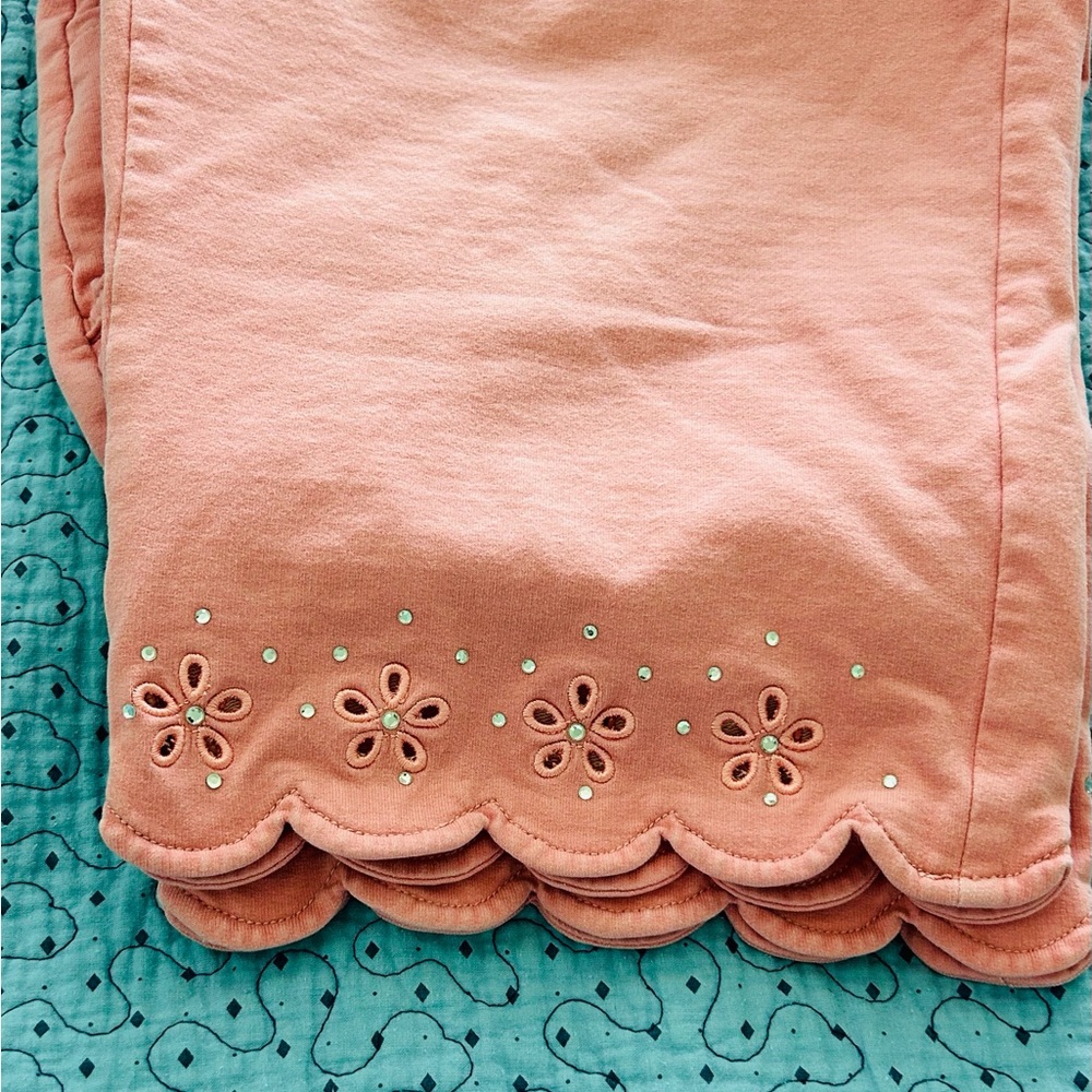 WOMANS STRETCH CAPRIS WHITE AND PINKY/CORAL - Picture 5 of 5